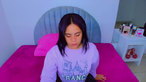 Snapshot of cami_bunnygirlx chatting on September 10, 4:23 am CAMI online show from September 10, 4:23 am