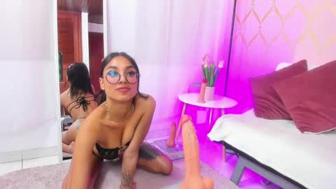 Camila online show from February 9, 4:25 am