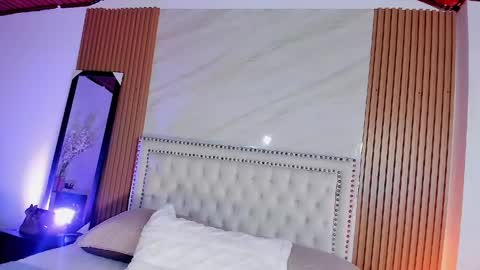 Snapshot of cami_merlano chatting on April 28, 8:14 pm cami_merlano online show from April 28, 8:14 pm