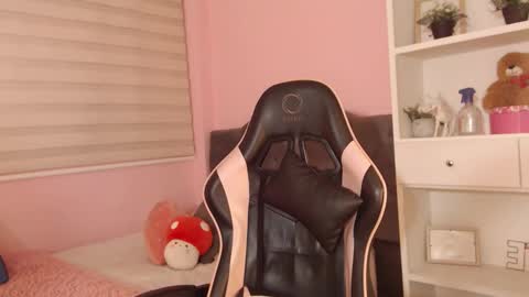 camila online show from February 24, 6:17 pm