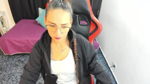 camila_bj online show from May 8, 5:46 am