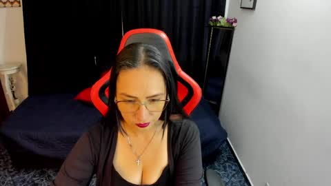 camila_bj online show from May 18, 4:18 am