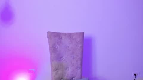  s online show from May 29, 1:47 am