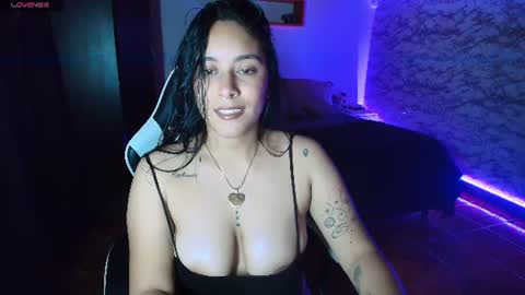 Snapshot of camila_iroose chatting on July 3, 12:50 am Camila Roose online show from July 3, 12:50 am