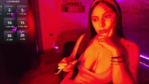 Snapshot of camila_iroose chatting on July 17, 11:31 pm Camila Roose online show from July 17, 11:31 pm