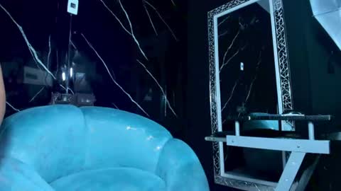 Snapshot of camila_velvet_ chatting on July 22, 7:49 pm camila_velvet_ online show from July 22, 7:49 pm