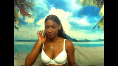 Snapshot of camilaasexyy chatting on February 23, 7:22 am camilaasexyy online show from February 23, 7:22 am