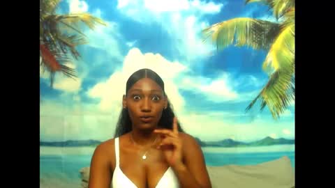 Snapshot of camilaasexyy chatting on February 23, 10:28 am camilaasexyy online show from February 23, 10:28 am