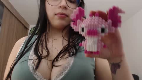 camilacarter online show from January 2, 9:11 am