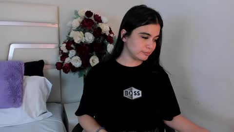 Snapshot of camilasofiia chatting on January 7, 10:19 pm Camila online show from January 7, 10:19 pm