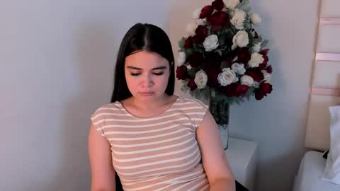 Snapshot of camilasofiia chatting on January 17, 2:18 am Camila online show from January 17, 2:18 am