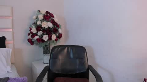 Snapshot of camilasofiia chatting on February 1, 2:26 am Camila online show from February 1, 2:26 am