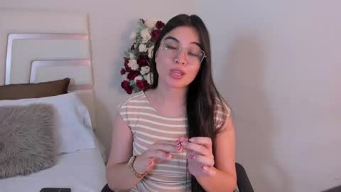 Snapshot of camilasofiia chatting on February 4, 10:45 pm Camila online show from February 4, 10:45 pm