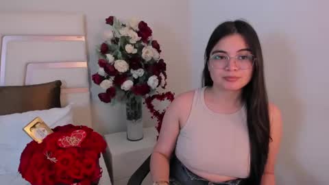 Snapshot of camilasofiia chatting on February 16, 1:03 am Camila online show from February 16, 1:03 am