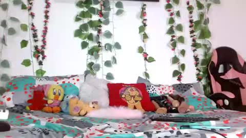 Snapshot of camilavagina24 chatting on July 25, 2:58 pm Camila online show from July 25, 2:58 pm