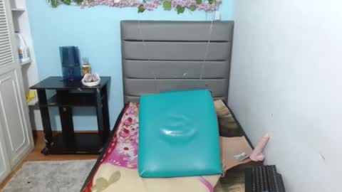 Snapshot of camilawilliams707rs chatting on February 15, 6:48 pm camilawilliams707rs online show from February 15, 6:48 pm