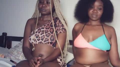 camiii online show from April 18, 7:29 pm