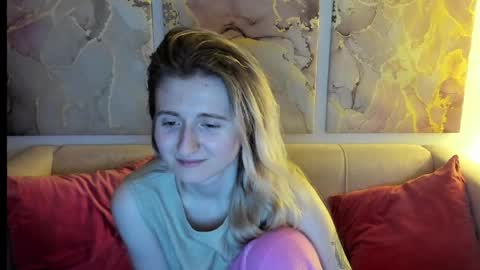 camilladreamer online show from April 20, 6:16 am