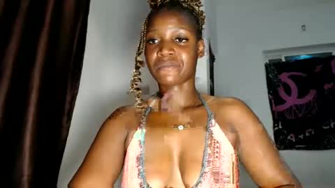 camillasoofine online show from May 30, 7:00 pm