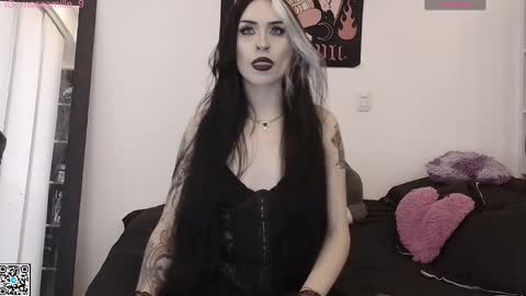 Camille  online show from October 27, 8:13 pm