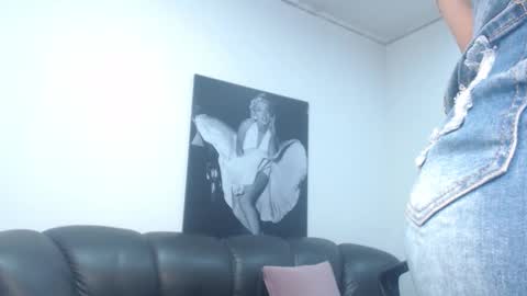 Camille online show from January 18, 9:40 pm