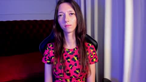 camillewhite online show from March 13, 12:45 pm