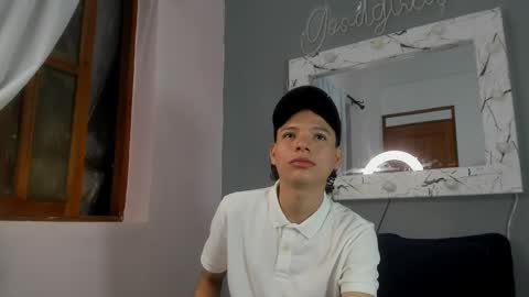 Snapshot of camillo_virgil chatting on September 21, 10:50 am Camillo Virgil online show from September 21, 10:50 am