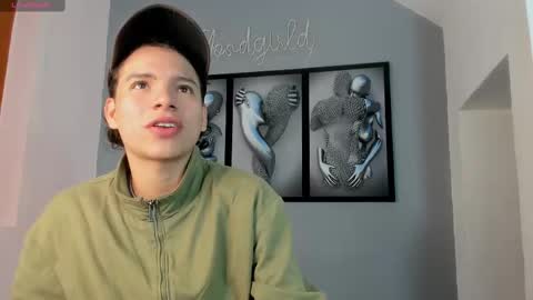 Snapshot of camillo_virgil chatting on October 11, 10:47 am Camillo Virgil online show from October 11, 10:47 am