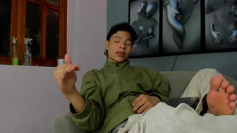 Snapshot of camillo_virgil chatting on October 12, 10:58 am Camillo Virgil online show from October 12, 10:58 am