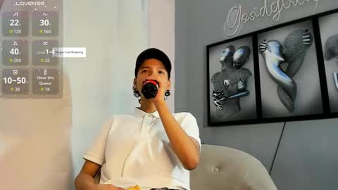 Snapshot of camillo_virgil chatting on October 19, 10:38 am Camillo Virgil online show from October 19, 10:38 am