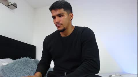 camilo_contre21 online show from November 10, 6:51 pm