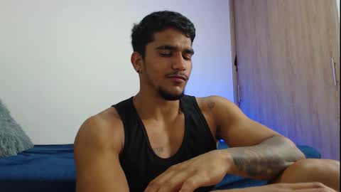 camilo_contre21 online show from December 2, 12:16 am