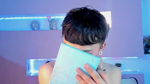 Snapshot of camilo_konor chatting on February 23, 1:19 pm CAMI online show from February 23, 1:19 pm