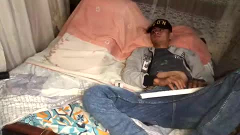 Snapshot of camivaron chatting on January 10, 5:47 am camivaron online show from January 10, 5:47 am