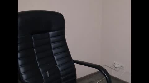 cammila horn online show from December 23, 6:11 am