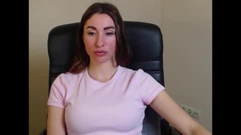 cammila horn online show from January 18, 6:23 pm