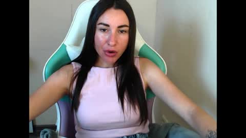 cammila horn online show from June 26, 5:12 am