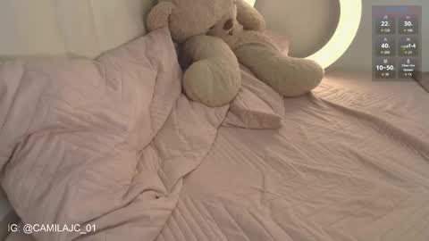 Laura Camila online show from February 10, 4:33 pm