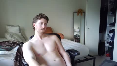 Snapshot of canadianstud18 chatting on January 17, 8:55 pm Devon online show from January 17, 8:55 pm