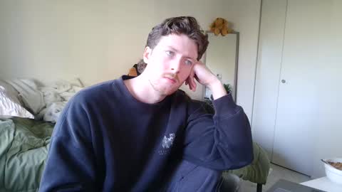 Snapshot of canadianstud18 chatting on January 24, 6:14 pm Devon online show from January 24, 6:14 pm