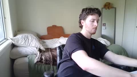 Snapshot of canadianstud18 chatting on February 13, 5:33 pm Devon online show from February 13, 5:33 pm