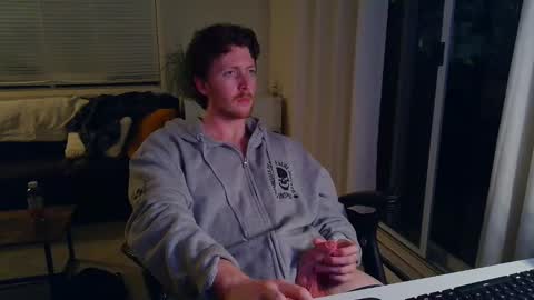 Snapshot of canadianstud18 chatting on March 4, 6:04 am Devon online show from March 4, 6:04 am