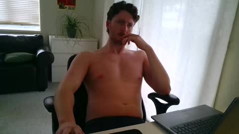 Snapshot of canadianstud18 chatting on March 10, 11:27 pm Devon online show from March 10, 11:27 pm