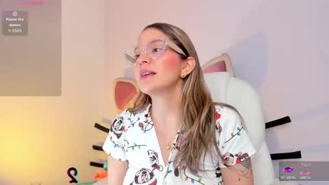 Candase online show from December 3, 2:08 am