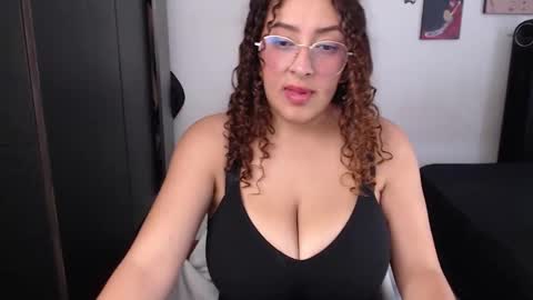 candeep0 online show from March 3, 7:20 pm