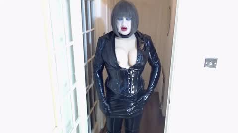 Snapshot of candi_smokes chatting on December 20, 7:50 pm candi smokes online show from December 20, 7:50 pm