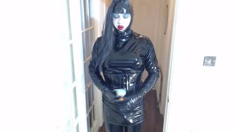 Snapshot of candi_smokes chatting on February 17, 2:37 pm candi smokes online show from February 17, 2:37 pm