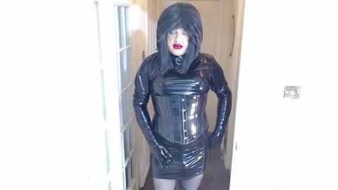 candi smokes online show from March 1, 2:41 pm