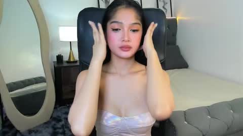 candiceferragamo online show from September 10, 8:14 am