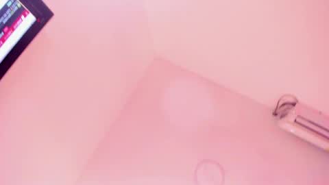 Snapshot of candicewayne chatting on May 26, 12:12 pm CANDICE WAYNE online show from May 26, 12:12 pm